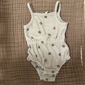 Quincy Mae Romper 6-12 month